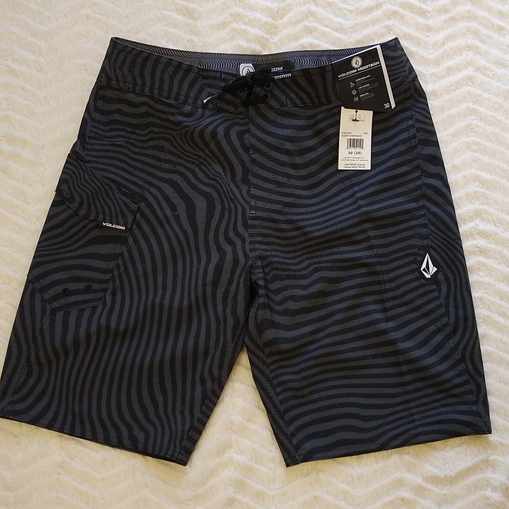 VOLCOM MEN'S BOARD SHORTS